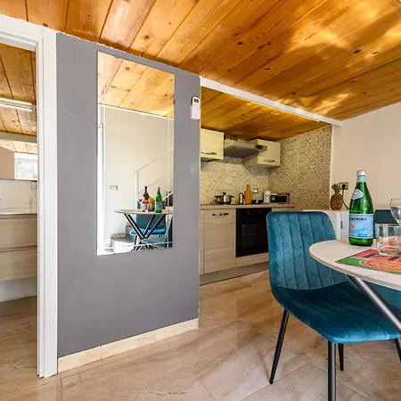 El Barrio In Bed * Neapel